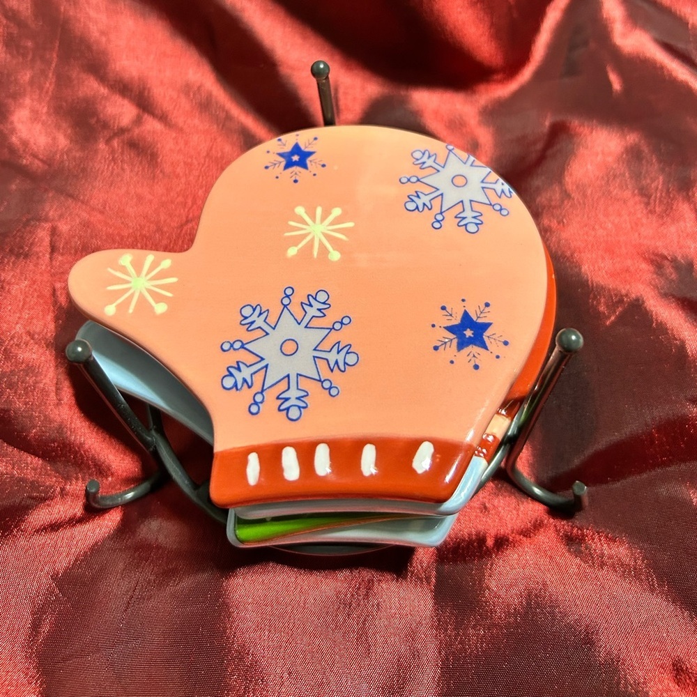 Mitten coasters in a metal holder- bring some Christmas cheer with these prettie